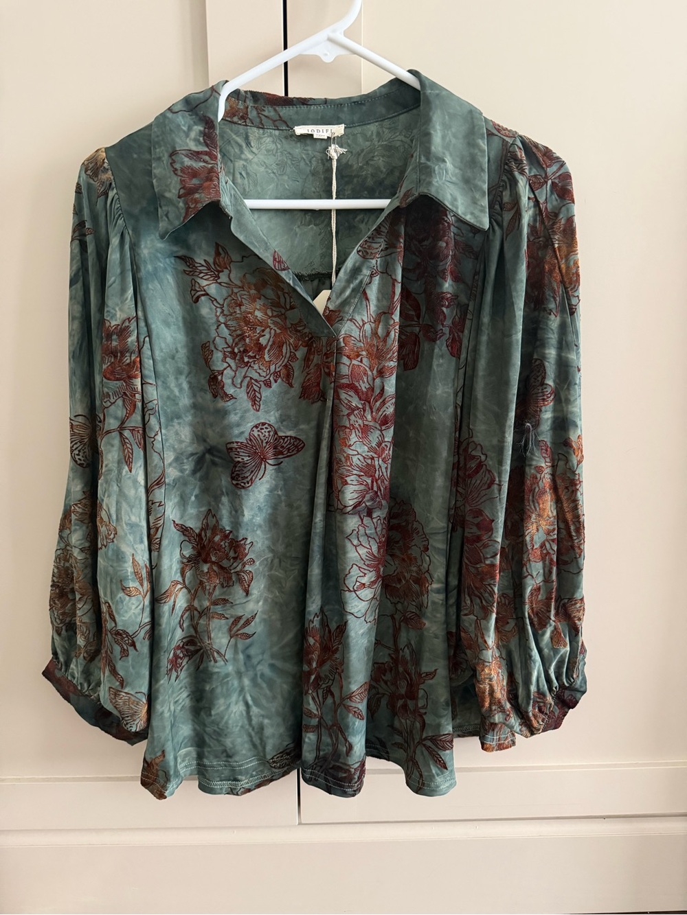 JODIFL Teal Green Floral Velvet Blouse
